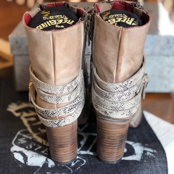 BNIB Freebird Balboa Booties- Ice Beige Size 9 - Picture 4 of 5